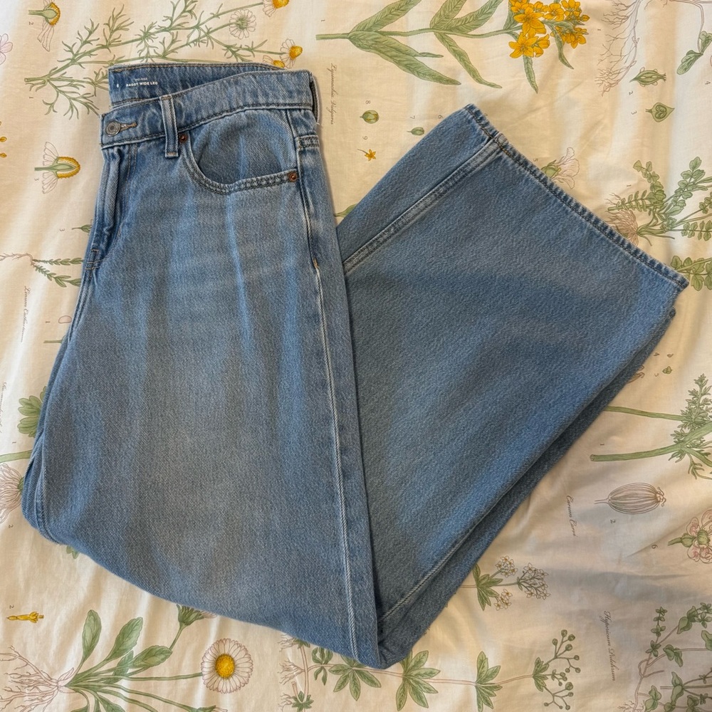 Old Navy Women's Straight Leg Jeans - Light Blue